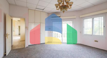 Продажа - Коттедж 690 m² в Пафосе