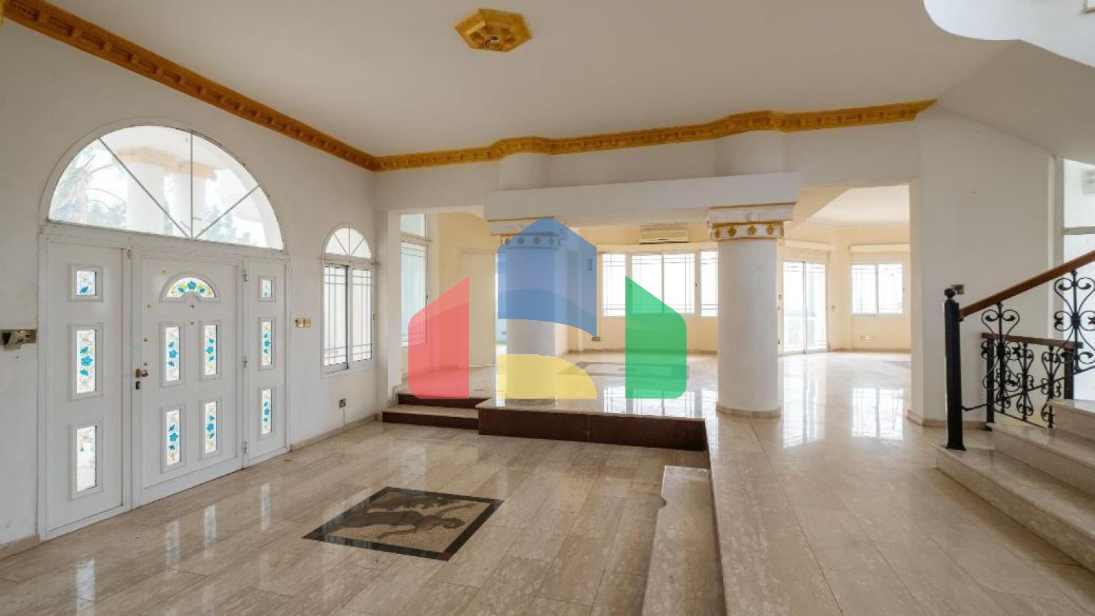 Продажа - Коттедж 690 m² в Пафосе