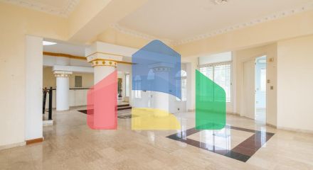 Продажа - Коттедж 690 m² в Пафосе