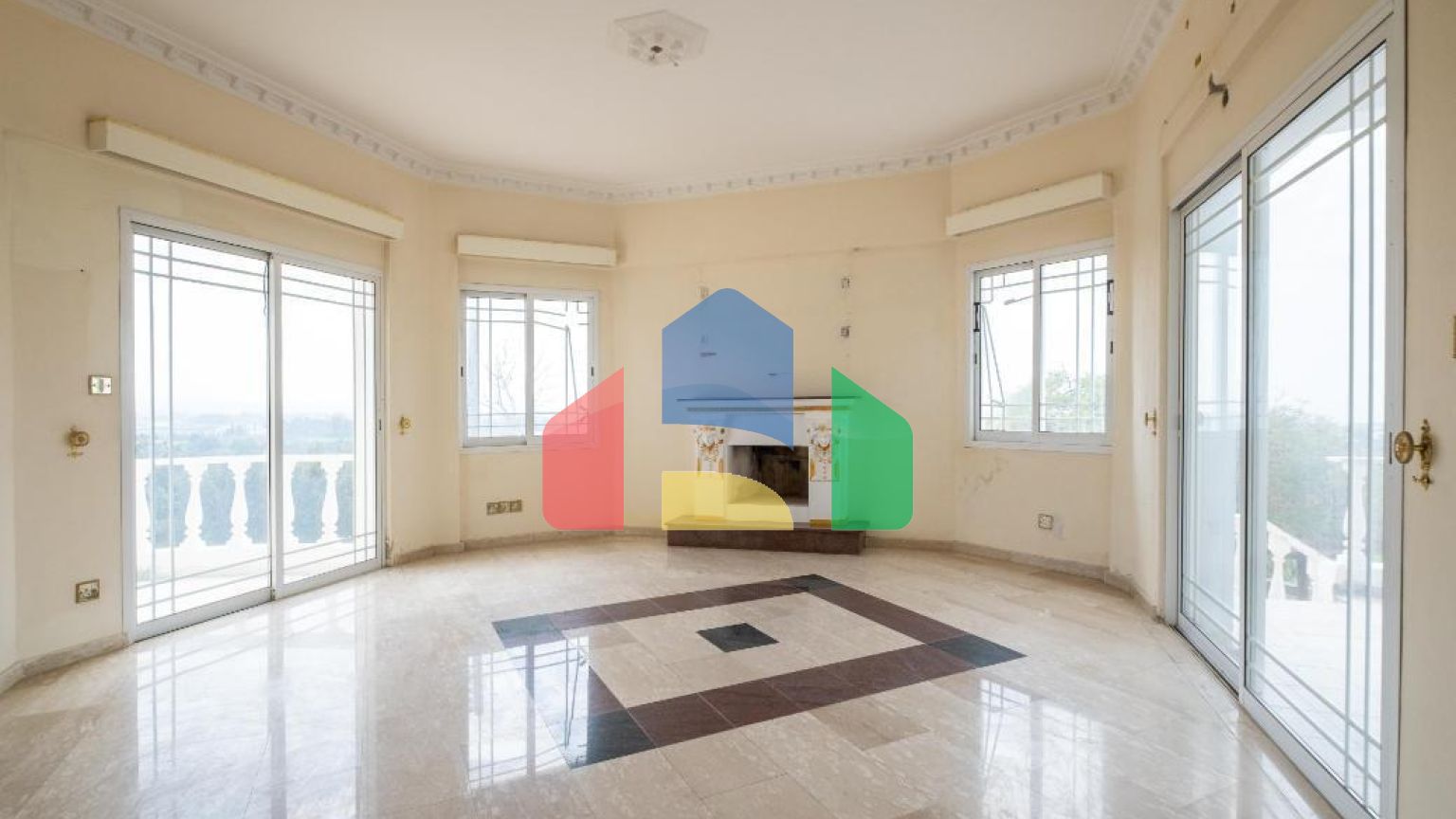 Продажа - Коттедж 690 m² в Пафосе