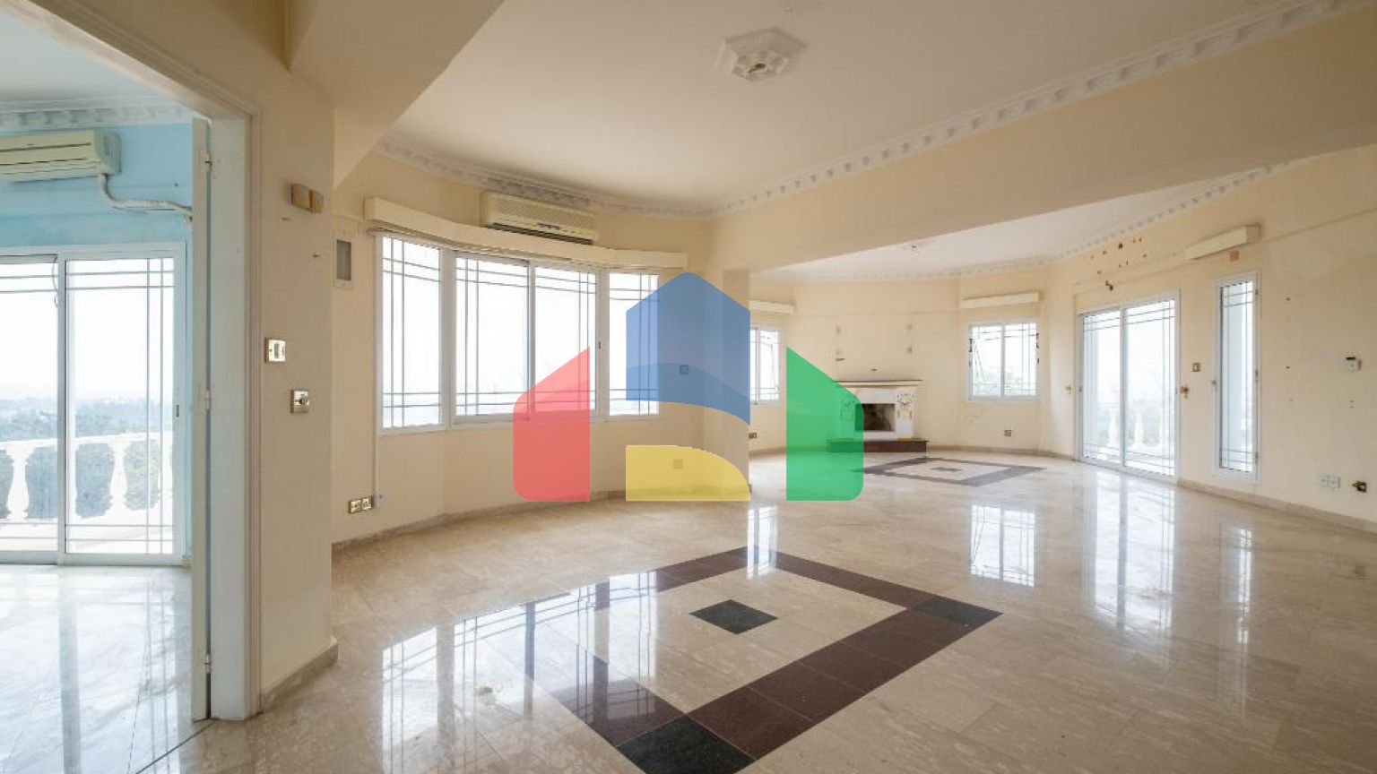 Продажа - Коттедж 690 m² в Пафосе