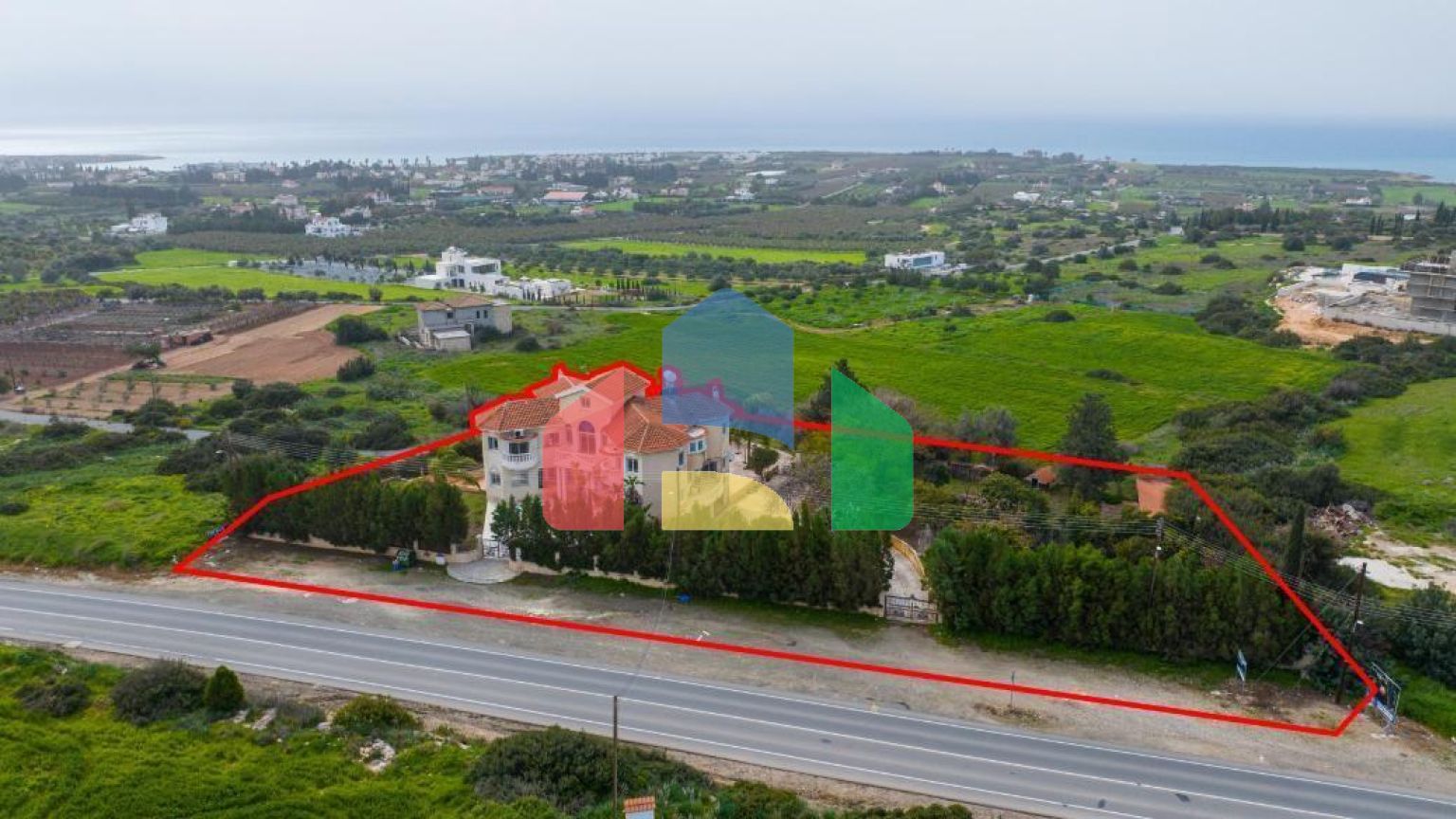 Продажа - Коттедж 690 m² в Пафосе