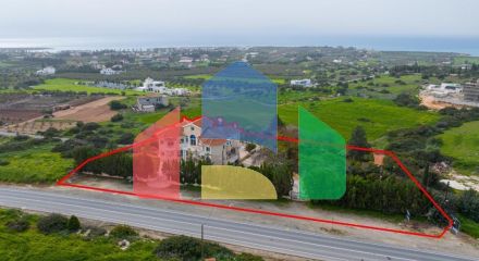 Продажа - Коттедж 690 m² в Пафосе