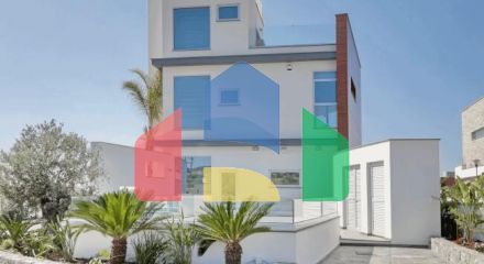 Продаж - Вілла 475 m² в Ая-Напі