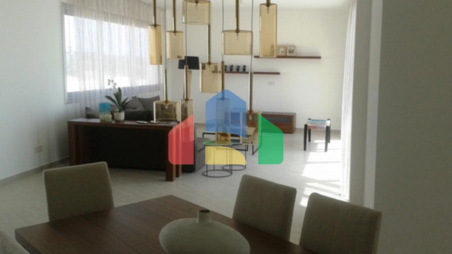 Продаж - Вілла 211 m² в Ая-Напі