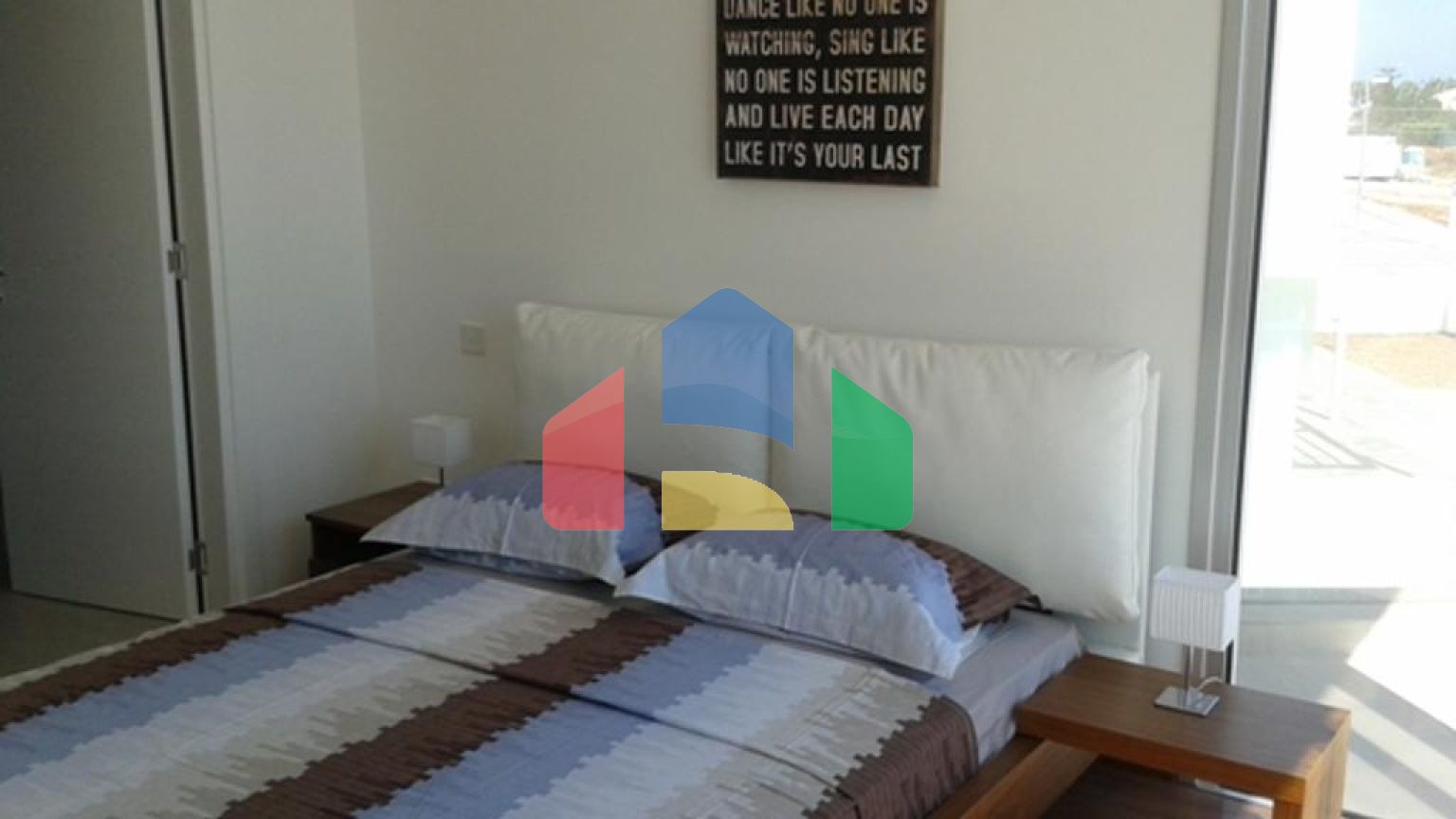 Продаж - Вілла 211 m² в Ая-Напі