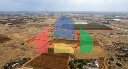 Продаж - Земельна ділянка 37753 m² в Ая-Напі