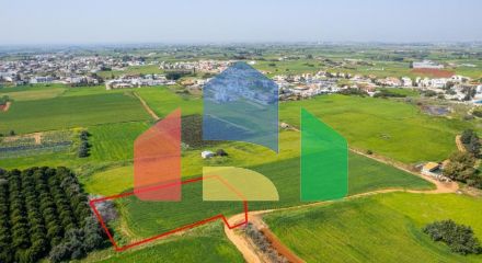 Продаж - Земельна ділянка 3303 m² в Ая-Напі