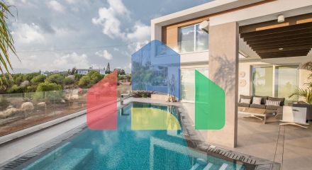 For Sale - Villa 190 m² in Agia Napa