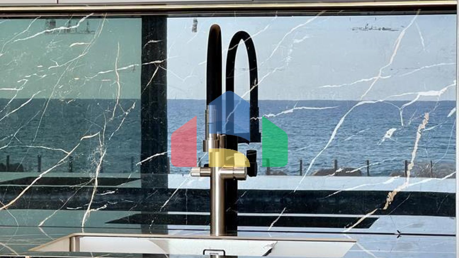 Продаж - Вілла 361 m² в Ая-Напі