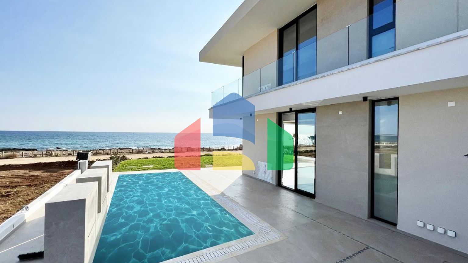 Продаж - Вілла 361 m² в Ая-Напі