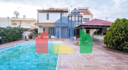 Продаж - Котедж 313 m² в Ая-Напі