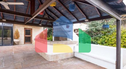 Продаж - Котедж 313 m² в Ая-Напі