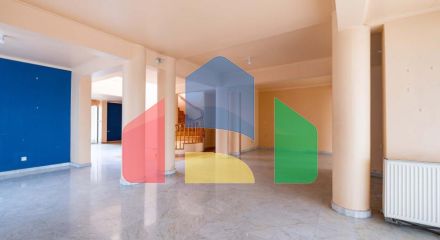 Продаж - Котедж 313 m² в Ая-Напі