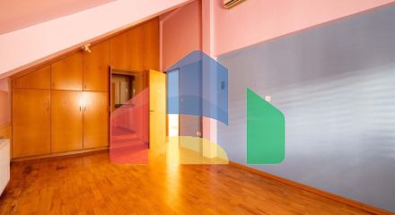 Продаж - Котедж 313 m² в Ая-Напі