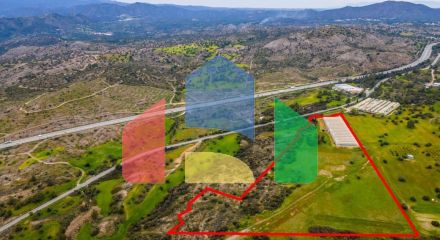Продаж - Земельна ділянка 66220 m² В Ларнаке