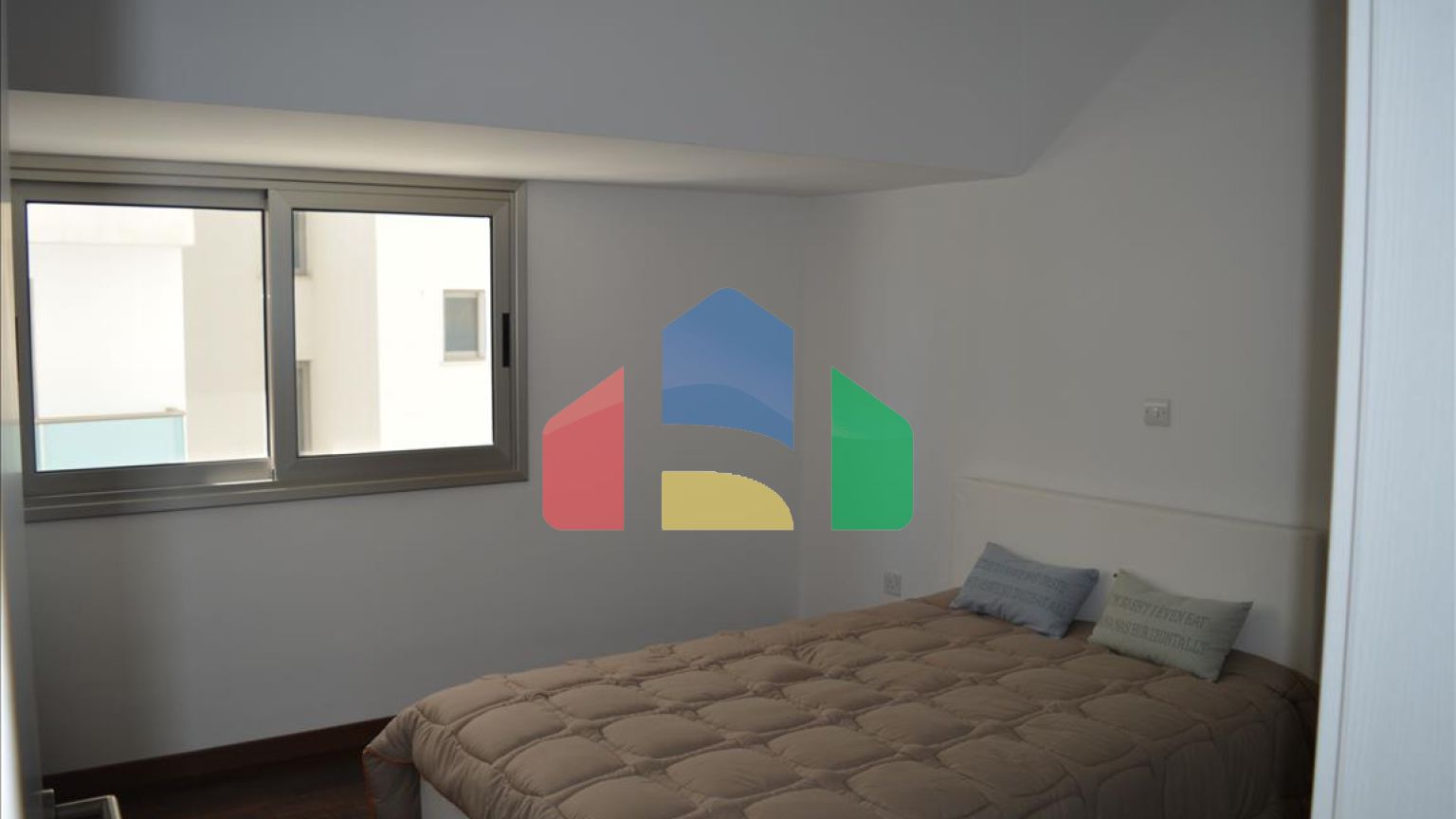 Продаж - Квартира 145 m² В Ларнаке