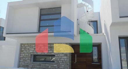 For Sale - Detached house 162 m² in Larnaka