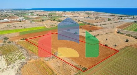 Продажа - Земельный участок 14716 m² в Ларнаке