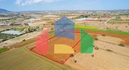 Продажа - Земельный участок 14716 m² в Ларнаке