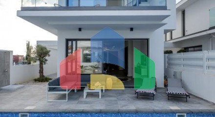 For Sale - Villa 167 m² in Larnaka