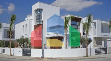 Продаж - Вілла 167 m² В Ларнаке