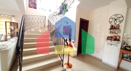 Продажа - Коттедж 290 m² в Ларнаке