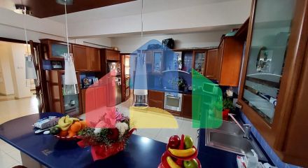 Продажа - Коттедж 290 m² в Ларнаке