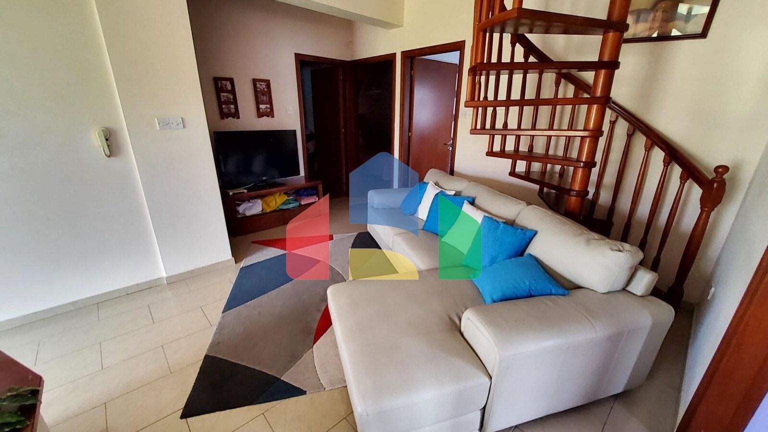 Продажа - Коттедж 290 m² в Ларнаке