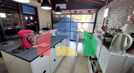 Продажа - Коттедж 290 m² в Ларнаке