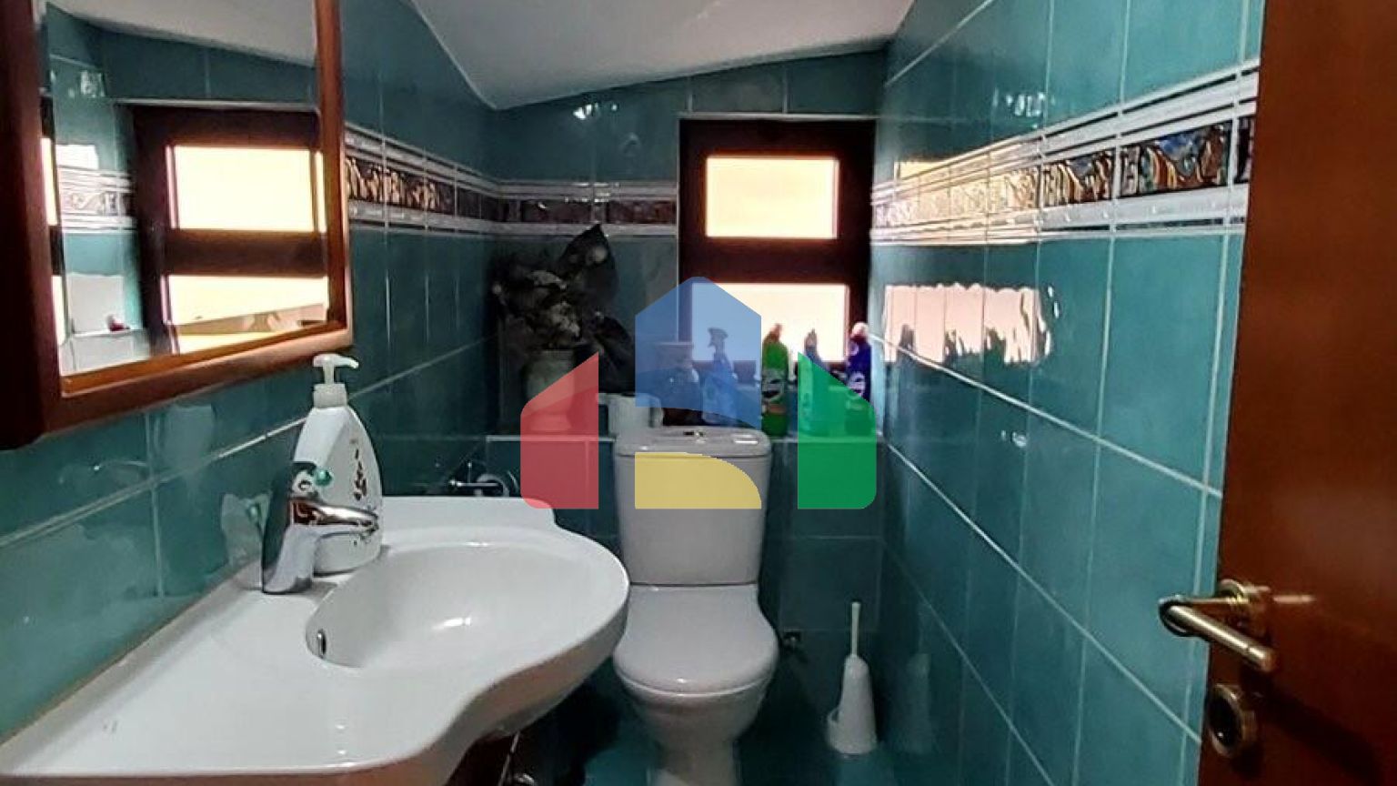 Продажа - Коттедж 290 m² в Ларнаке