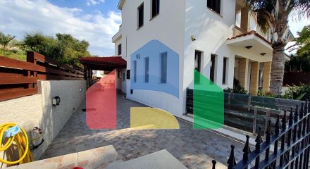 Продажа - Коттедж 290 m² в Ларнаке