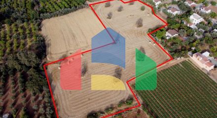 Продажа - Земельный участок 12709 m² в Ларнаке