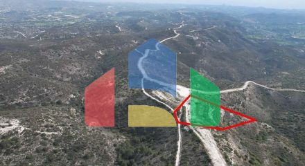Продаж - Земельна ділянка 7358 m² В Ларнаке