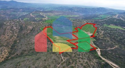 Продаж - Земельна ділянка 60537 m² В Ларнаке