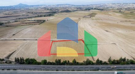 Продаж - Земельна ділянка 6021 m² В Ларнаке