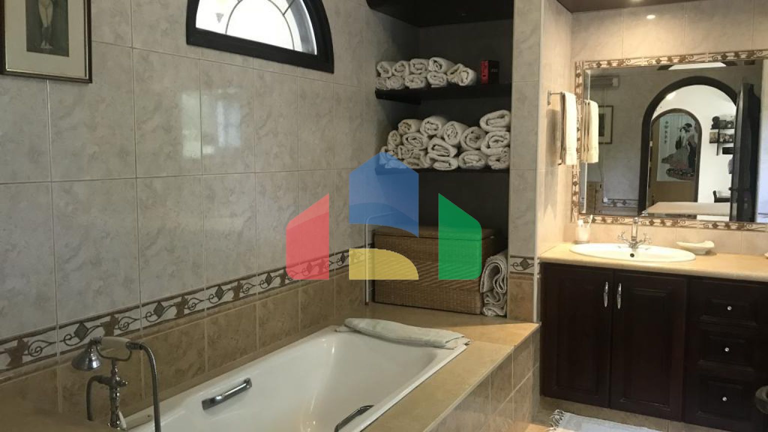 Продаж - Вілла 500 m² В Ларнаке