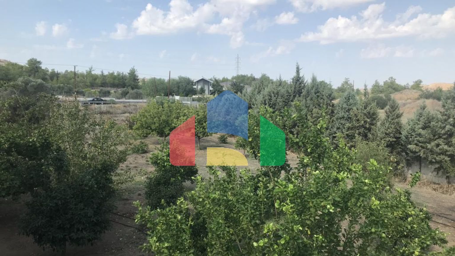 Продаж - Вілла 500 m² В Ларнаке