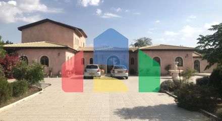 Продаж - Вілла 500 m² В Ларнаке Продаж - Вілла 500 m² В Ларнаке