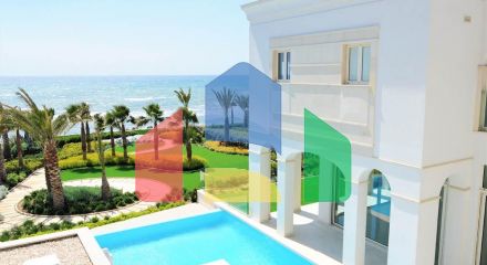 For Sale - Villa 675 m² in Larnaka