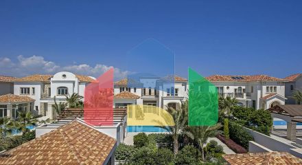 For Sale - Villa 675 m² in Larnaka
