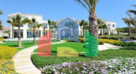 For Sale - Villa 675 m² in Larnaka