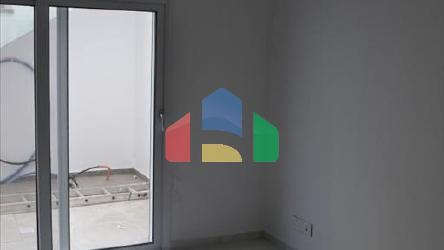 Продаж - Вілла 244 m² В Ларнаке