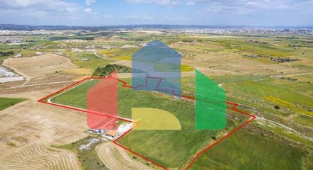 Продажа - Земельный участок 44482 m² в Ларнаке
