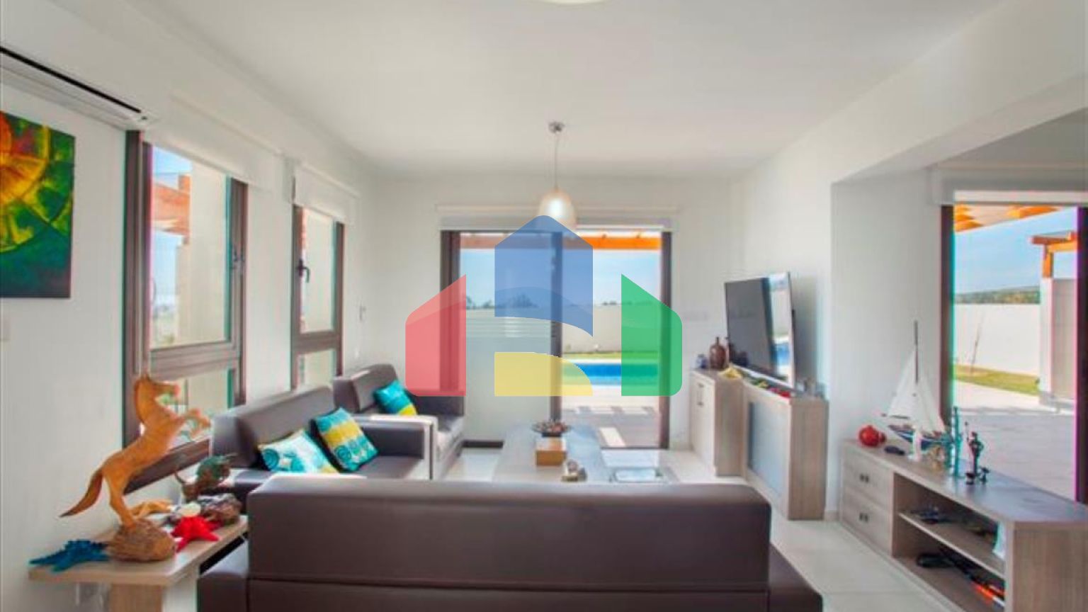 Продаж - Вілла В Ларнаке