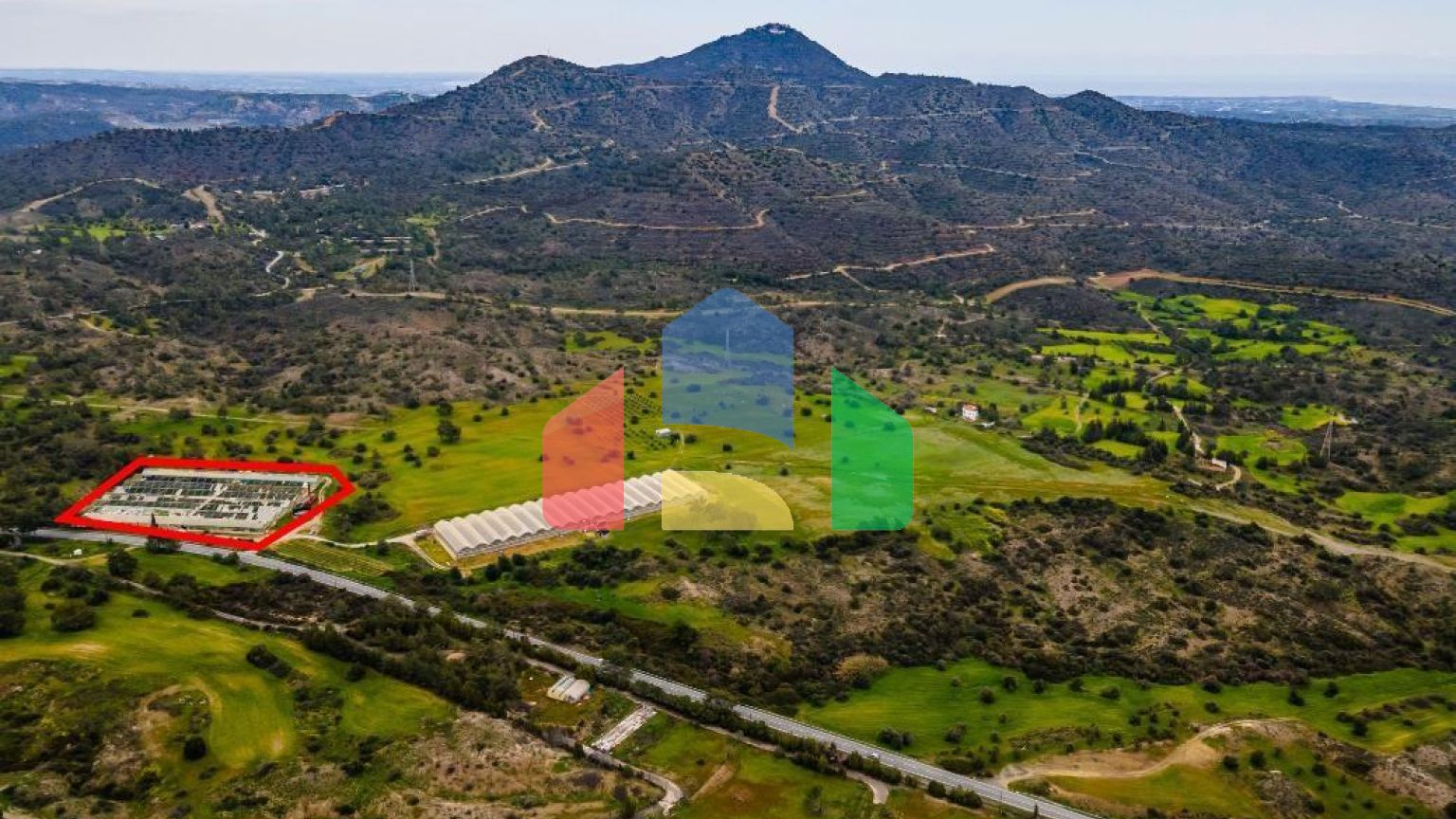 Продаж - Земельна ділянка 10034 m² В Ларнаке