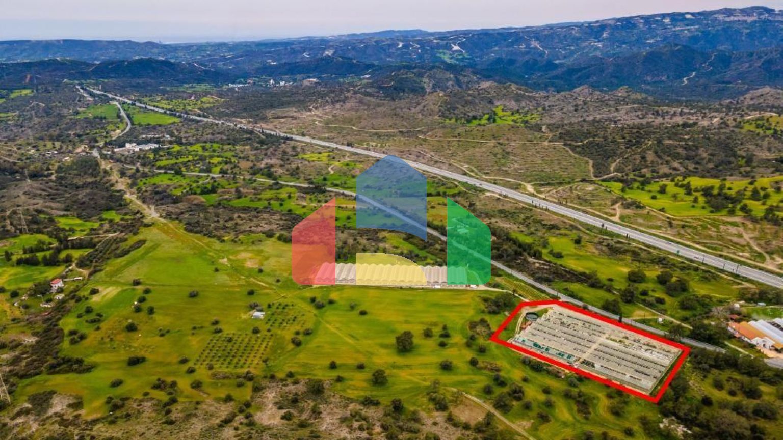 Продаж - Земельна ділянка 10034 m² В Ларнаке