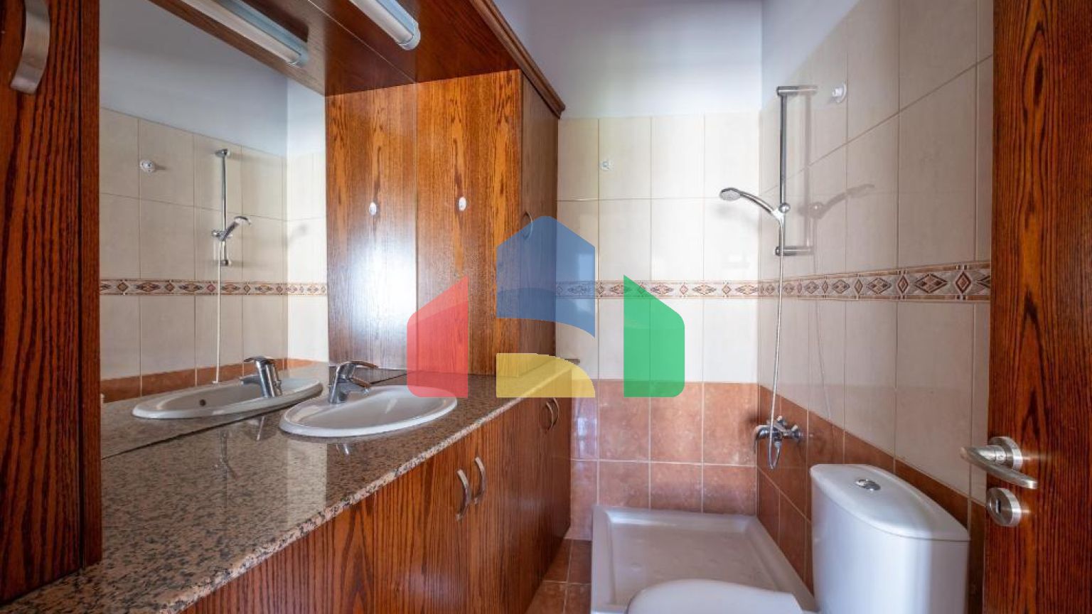 Продажа - Коттедж 198 m² в Ларнаке