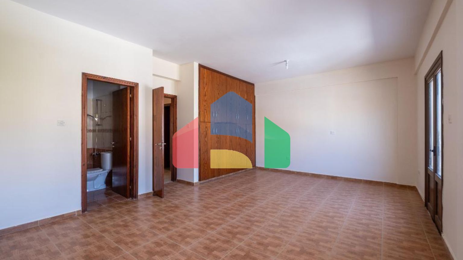 Продажа - Коттедж 198 m² в Ларнаке