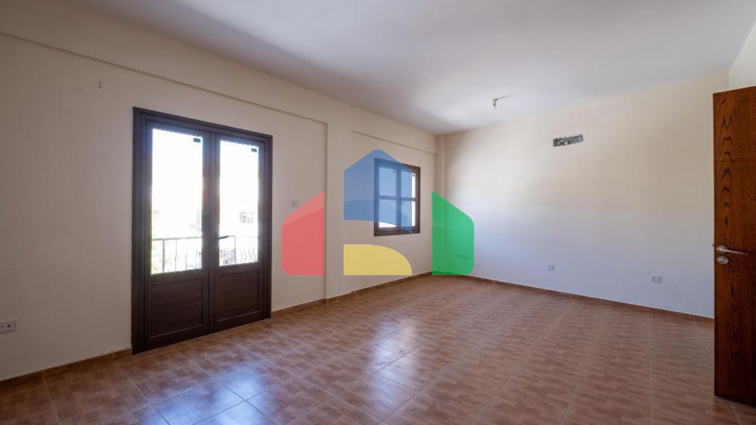 Продажа - Коттедж 198 m² в Ларнаке